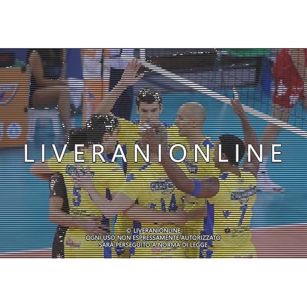 Lega Volley Serie A1 Maschile 2011/2012 3¡ Giornata Modena - 09.10.2011 Casa Modena-Acqua Paradiso Monza Brianza Nella Foto:Esultanza di gruppo Casa Modena /Ph.Vitez-Ag. Aldo Liverani