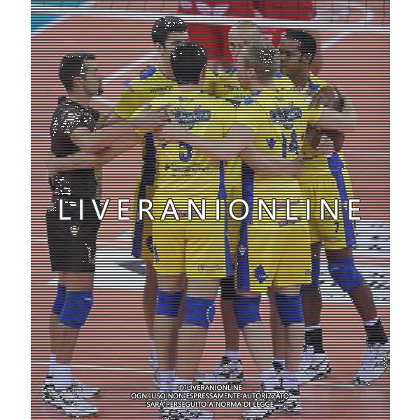 Lega Volley Serie A1 Maschile 2011/2012 3¡ Giornata Modena - 09.10.2011 Casa Modena-Acqua Paradiso Monza Brianza Nella Foto:Esultanza di gruppo Casa Modena /Ph.Vitez-Ag. Aldo Liverani