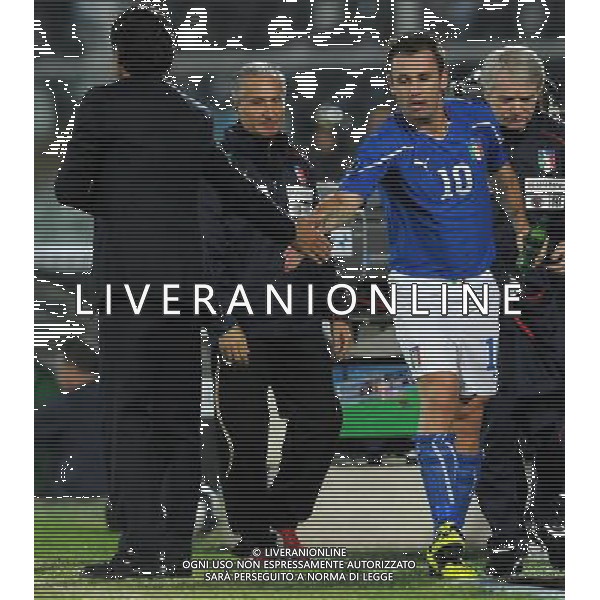 Qualificazioni ai Campionati Europei UEFA EURO 2012 Gruppo C Pescara - 11.10.2011 Italia-Irlanda del Nord Nella Foto:cassano antonio e cesare prandelli /Ph.Vitez-Ag. Aldo Liverani