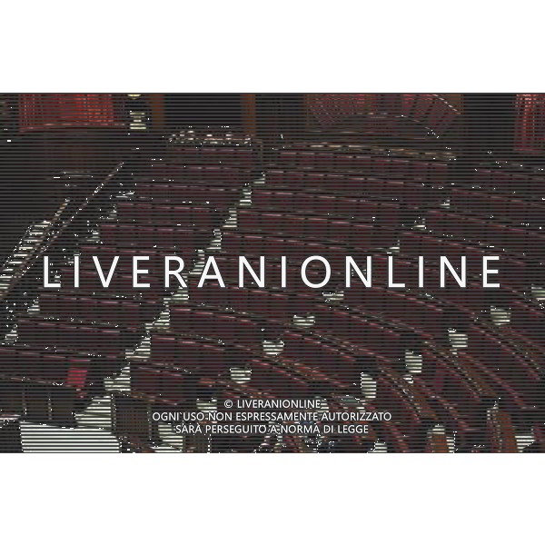 Roma - 13/10/2011 - Montecitorio - Comunicazioni del Presidente del Consiglio Silvio Berlusconi - nella foto: L\'opposizione assente con i banchi vuoti durante l\'intevervento © Fabrizio Corradetti - Ag. Aldo Liverani sas