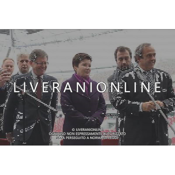 12.10.2011 WARSZAWA ULICA WYBRZEZE KOSCIUSZKOWSKIE STADION NARODOWY ARENA MISTRZOSTW UEFA EURO 2012 OFICJALNA WIZYTA PREZYDENTA UEFA MICHELA PLATINI W POLSCE WIZYTACJA STADIONU NZ. ADAM GIERSZ (L) HANNA ZDANOWSKA (C) MICHEL PLATINI (P) ( POLAND SPORT FOOTBALL ) FOTO LUKASZ GROCHALA/CYFRASPORT/NEWSPIX.PL --- Newspix.pl AG ALDO LIVERANI S A S ONLY ITALY *** Local Caption *** www.newspix.pl mail us: info@newspix.pl call us: 0048 022 23 22 222 --- Polish Picture Agency by Ringier Axel Springer Poland