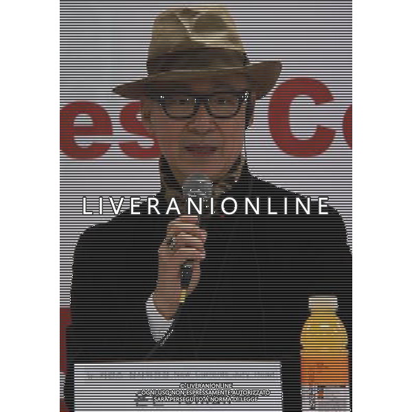(111014) -- SEOUL, Oct. 14, 2011 () -- New Currents Head Jury Yonfan answers qustions during the 16th Busan International Film Festival (BIFF) Closing Press Conference in Busan, South Korea, on Oct. 14, 2011. BIFF will be closed here on Friday. (/He Lulu) (lr)