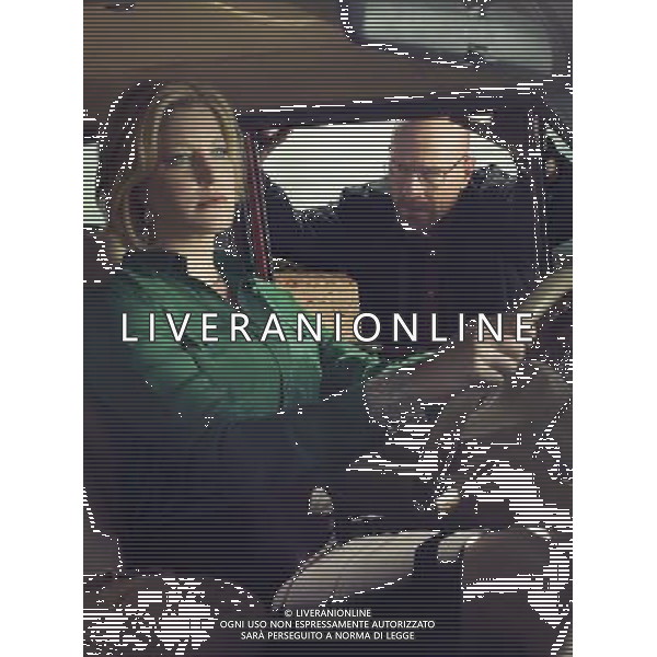 Still of Bryan Cranston and Anna Gunn in Breaking Bad AG ALDO LIVERANI S A S ONLY ITALY