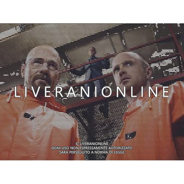Still of Bryan Cranston and Aaron Paul in Breaking Bad AG ALDO LIVERANI S A S ONLY ITALY
