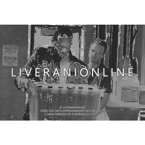 Tyrus Kitt (Ray Campbell) adn Jesse Pinkman (Aaron Paul) - Breaking Bad - Season 4, Episode 2 - AG ALDO LIVERANI S A S ONLY ITALY