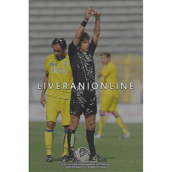Campionato Lega PRO 1Á Divisione girone A Monza 5-09-2010 Monza - Verona nella foto: l\'arbitro Michele Gallo di Barcellona Pozzo di Gotto foto Garavaglia - ag. Aldo Liverani sas