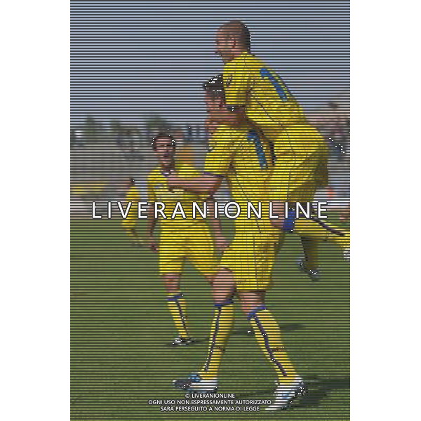 Campionato Lega PRO 1Á Divisione girone A Monza 5-09-2010 Monza - Verona nella foto: i giocatori del Verona esultano dopo un gol foto Garavaglia - ag. Aldo Liverani sas