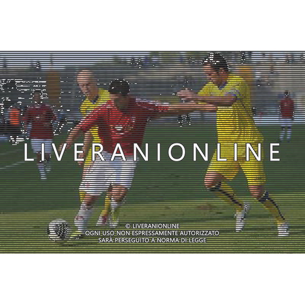 Campionato Lega PRO 1Á Divisione girone A Monza 5-09-2010 Monza - Verona nella foto: Manuel Ricci (Monza) a SX in contrasto con Luca Ceccarelli (Verona) foto Garavaglia - ag. Aldo Liverani sas
