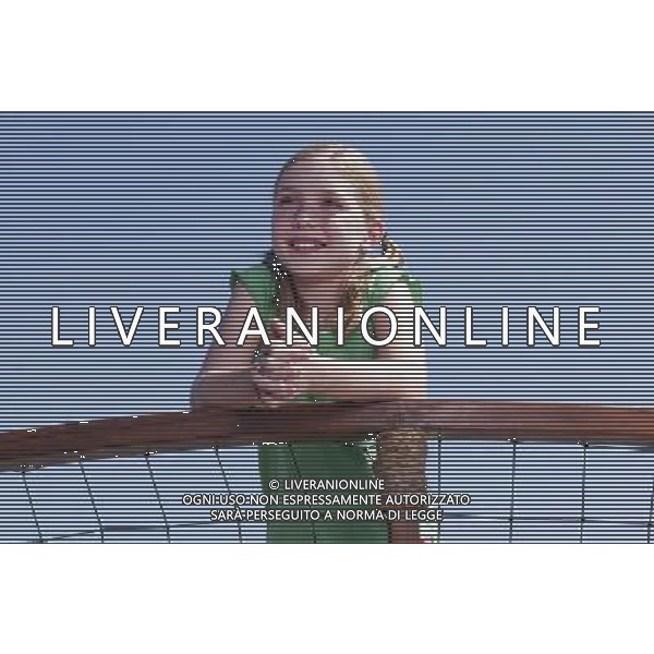 COZI ZUEHLSDORFF as Hazel Haskett in Alcon Entertainment\'s family adventure Dolphin Tale a Warner Bros. Pictures release. © LFI - PHOTOSHOT - AG. ALDO LIVERANI SAS ITALY ONLY