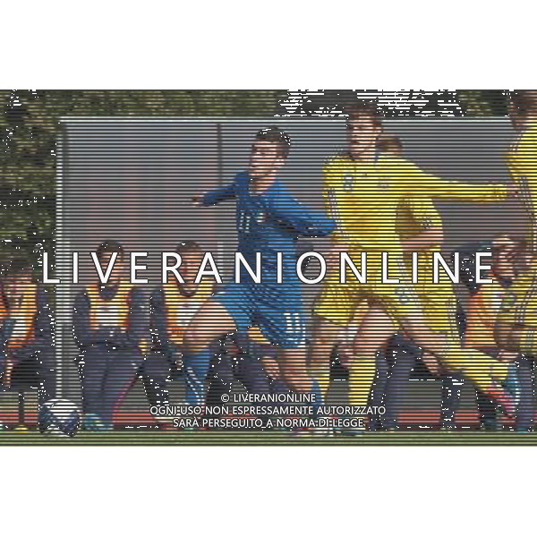ROSA\' (VI) - Stadio della Padania \' Toni Zen\' CALCIO: Under 18 - Amichevole - Italia vs Ucraina NELLA FOTO: TEMPESTI - VASILYEV © Paola Garbuio - Ag. Aldo Liverani sas