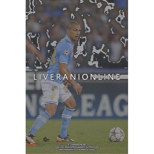 Napoli - 17/10/2011 - Stadio San Paolo - Uefa Champions League 2011/2012 - Fase a gironi (Gruppo A) - Napoli vs Bayern - nella foto: inler å© Fabrizio Corradetti - Ag. Aldo Liverani sas
