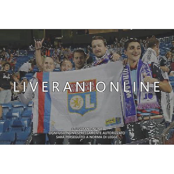 Olympique Lyonaise\' supporters during Champions League match on october 18th, 2011 Photo: Cesar Cebolla / ALFAQUI CHAMPIONS LEAGUE REAL MADRID LIONE AGENZIA ALDO LIVERANI ITALY ONLY