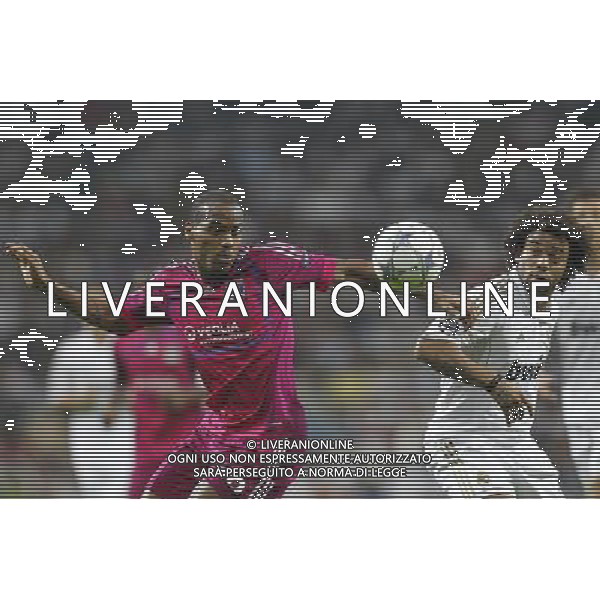 Real Madrid\'s Marcelo and Olympique Lyonaise\' Jimmy Briand during Champions League match on october 18th, 2011 Photo: Cesar Cebolla / ALFAQUI CHAMPIONS LEAGUE REAL MADRID LIONE AGENZIA ALDO LIVERANI ITALY ONLY