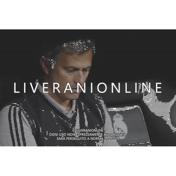 Real Madrid\'s Jose Mourinho during Champions League match on october 18th, 2011 Photo: Cesar Cebolla / ALFAQUI CHAMPIONS LEAGUE REAL MADRID LIONE AGENZIA ALDO LIVERANI ITALY ONLY