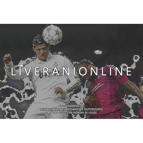 Real Madrid\'s Cristiano Ronaldo and Olympique Lyonaise\' during Champions League match on october 18th, 2011 Photo: Cesar Cebolla / ALFAQUI CHAMPIONS LEAGUE REAL MADRID LIONE AGENZIA ALDO LIVERANI ITALY ONLY