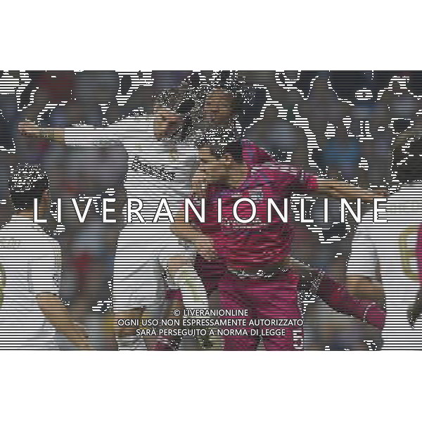 Real Madrid\'s Sergio Ramos and Olympique Lyonaise\' Bakary Kone during Champions League match on october 18th, 2011 Photo: Cesar Cebolla / ALFAQUI CHAMPIONS LEAGUE REAL MADRID LIONE AGENZIA ALDO LIVERANI ITALY ONLY