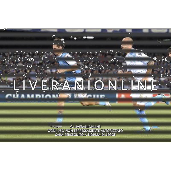 Napoli - 17/10/2011 - Stadio San Paolo - Uefa Champions League 2011/2012 - Fase a gironi (Gruppo A) - Napoli vs Bayern - nella foto: Marek Hamsik e Paolo Cannavaro å© Fabrizio Corradetti - Ag. Aldo Liverani sas