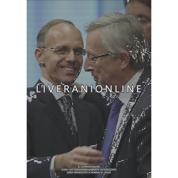 Luxembourg Prime Minister Jean Claude Juncker (R) and Luxembourg Ministers of Budget Luc Frieden during a meeting of eurozone finance ministers in Brussels, Belgium on 2011-10-21 The chairman of the eurogroup of finance ministers says the delay to a debt crisis creates a \'disastrous\' image of the eurozone to the outside world. Jean-Claude Juncker, who is also the prime minister of Luxembourg, added that it\'s not necessarily just France and Germany that have differences of opinion on how to tackle the crisis. by Wiktor Dabkowski - Photoshot - Ag. Aldo Liverani sas ITALY ONLY BRUXELLES - MEETING DEI MINISTRI DELLE FINANZE DELLA ZONA EURO