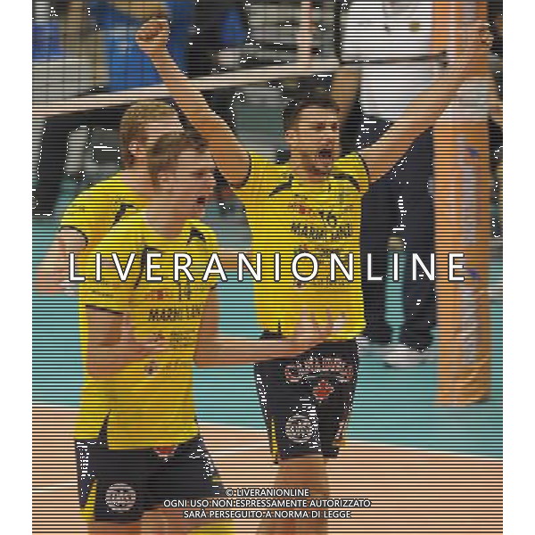 Lega Volley Serie A1 Maschile 2011/2012 5Â° Giornata Ravenna - 22.10.2011 CMC Ravenna-Marmi Lanza Verona Nella Foto:esultanza Gasparini Mitja e Komm Robert /Ph.Vitez-Ag. Aldo Liverani