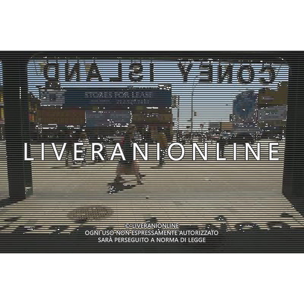 The entrance to the Stillwell Avenue subway terminal in Coney Island in New York on Sunday, April 5, 2009. ( Richard B. Levine) new york city - situazioni ©photoshot/AG ALDO LIVERANI SAS ITALY ONLY