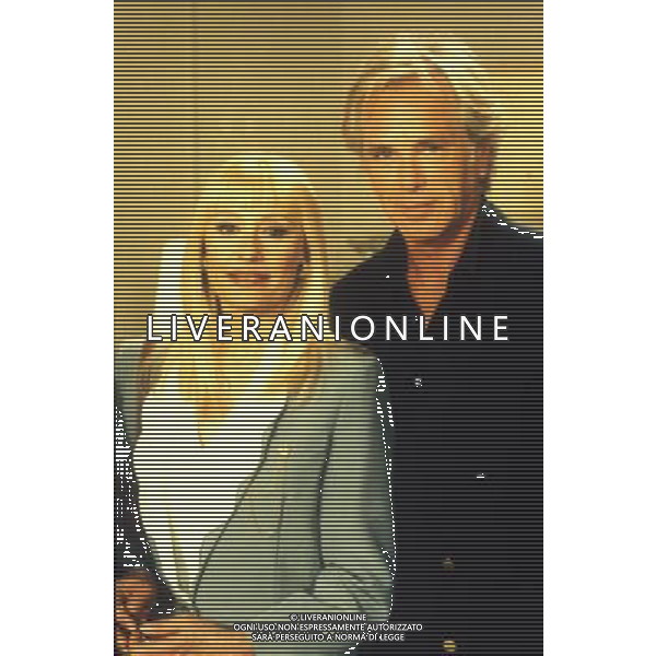 SERIE TELEVISIVA MAMMA PER CASO 1999 NELLA FOTO RAFFAELLA CARRA-RAY LOVELOCK AG ALDO LIVERANI S A S