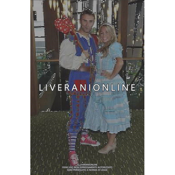 Jonathan Wilkes and Suzanne Carley at the Aylesbury Waterside TheatreÍs pantomime launch 21/10/2011 Dick Whittington - ©photoshot/Agenzia Aldo Liverani Sas - ITALY ONLY - EDITORIAL USE ONLY -