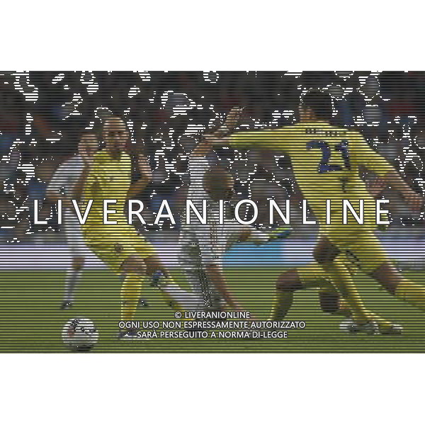 Real Madrid\'s Karim Benzema and Villarreal\'s Borja during Spanish League match on october 26thh, 2011 Photo: Cid-Fuentes / Cebolla / ALFAQUI AG ALDO LIVERANI S A S ONLY ITALY