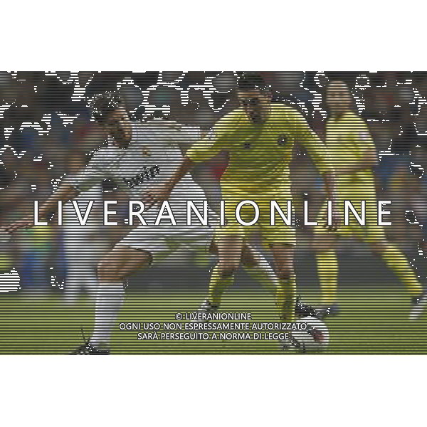 Real Madrid\'s Xabi Alonso and Villarreal\'s during Spanish League match on october 26thh, 2011 Photo: Cid-Fuentes / Cebolla / ALFAQUI AG ALDO LIVERANI S A S ONLY ITALY