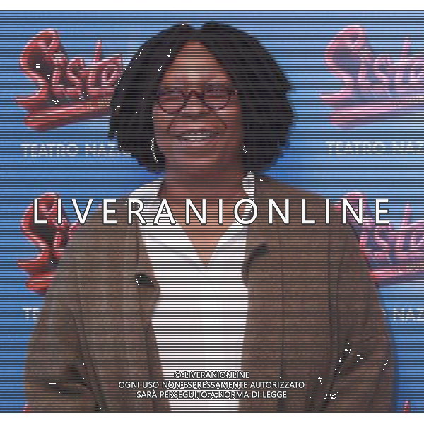 MILANO - 27-10-2011 HOTEL DE MILAN PRESENTAZIONE DEL MUSICAL \'SISTER ACT\' NELLA FOTO Whoopi Goldberg