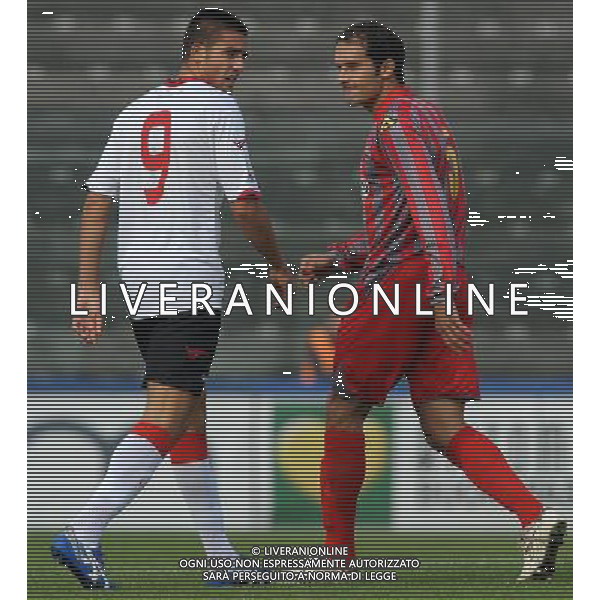 Lega Pro 1¡ Divisione Girone B 2011/2012 10¡Giornata Cremona - 30.10.2011 Cremonese-Virtus Lanciano Nella Foto:Pavoletti Leonardo-Polenghi Tiziano /Ph.Vitez-Ag. Aldo Liverani