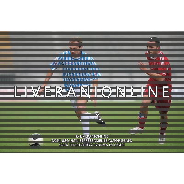 Campionato Lega PRO 1Á Divisione - 10Á giornata Monza 30-10-2011 Monza - Spal nella foto: Fabrizio Melara (Spal) a SX e Cosmo Palumbo (Monza) foto Roberto Garavaglia - ag. Aldo Liverani sas