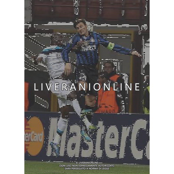 INTER - LILLE CHAMPIONS LEAGUE RITORNO 02/11/2011 NELLA FOTO: SOW E ZANETTI JAVIER © SOLI / AGENZIA ALDO LIVERANI SAS