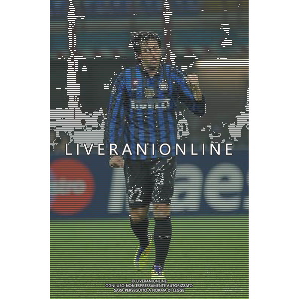 UEFA Champions League - Fase a Gironi 4ç giornata Gruppo B Milano 2-11-2011 Inter - Lille nella foto: esultanza di diego Milito dopo il gol del 2 a 0 foto Roberto Garavaglia - ag. Aldo Liverani sas