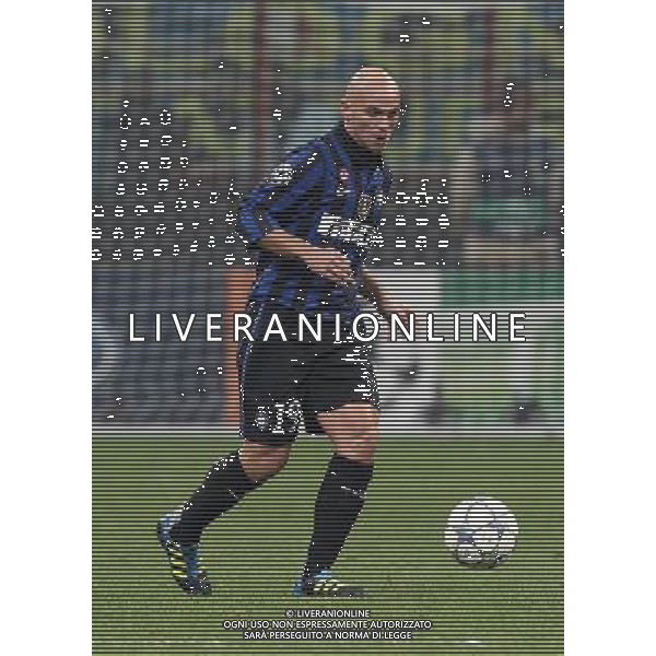 MILANO 02/11/2011 - INTER VS LILLE - NELLA FOTO: ESTEBAN CAMBIASSO - FOTO FRANCESCA SOLI / AGENZIA ALDO LIVERANI