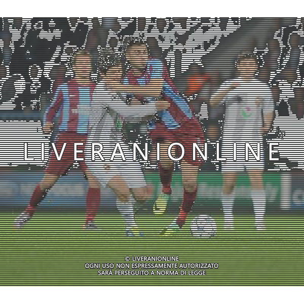 UEFA Champions League Group B soccer match between Trabzonspor and CSKA Moscow at Avni Aker stadium in Trabzon,Turkey, November 02, 2011. Pictured: Burak Yilmaz (R) of Trabzonspor. PILKA NOZNA LIGA MISTRZOW SEZON 2011/2012 FOT.SESKIMPHOTO/NEWSPIX.PL POLAND, TURKEY, GERMANY, AUSTRIA AND UK OUT !!! --- Newspix.pl CHAMPIONS LEAGUE TRABZONSPOR CSKA MOSCA AG ALDO LIVERANI SAS ITALY ONLY *** Local Caption *** .