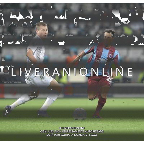 UEFA Champions League Group B soccer match between Trabzonspor and CSKA Moscow at Avni Aker stadium in Trabzon,Turkey, November 02, 2011. Pictured: Alan Carlos Gomes Da Costa (Alanzinho) (R) of Trabzonspor and Vasili Berezutski (L) of CSKA Moscow. PILKA NOZNA LIGA MISTRZOW SEZON 2011/2012 FOT.SESKIMPHOTO/NEWSPIX.PL POLAND, TURKEY, GERMANY, AUSTRIA AND UK OUT !!! --- Newspix.pl CHAMPIONS LEAGUE TRABZONSPOR CSKA MOSCA AG ALDO LIVERANI SAS ITALY ONLY *** Local Caption *** .