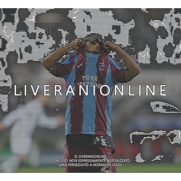 UEFA Champions League Group B soccer match between Trabzonspor and CSKA Moscow at Avni Aker stadium in Trabzon,Turkey, November 02, 2011. Pictured: Alan Carlos Gomes Da Costa (Alanzinho) of Trabzonspor. PILKA NOZNA LIGA MISTRZOW SEZON 2011/2012 FOT.SESKIMPHOTO/NEWSPIX.PL POLAND, TURKEY, GERMANY, AUSTRIA AND UK OUT !!! --- Newspix.pl CHAMPIONS LEAGUE TRABZONSPOR CSKA MOSCA AG ALDO LIVERANI SAS ITALY ONLY *** Local Caption *** .