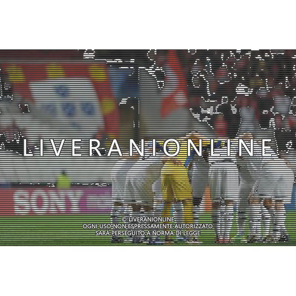 20111102: LISBON, PORTUGAL - Champions League 2011/2012 Group C: SL Benfica vs FC Basel. In picture: Basel Team PHOTO: Alexandre Pona/CITYFILES liga mistrzow sezon 2011/2012 pilka nozna benfica lizbona VS fc basel bazylea FOT. CITYFILES/NEWSPIX.PL PORTUGAL,BRAZIL,SPAIN,GERMANY,FRANCE,UK OUT !!! --- Newspix.pl ITALY ONLY - CHAMPIONS LEAGUE BENFICA BASILEA - © ALDO LIVERANI *** Local Caption *** .