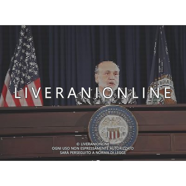 (111102) -- WASHINGTON, Nov. 2, 2011 () -- U.S. Federal Reserve Chairman Ben Bernanke speaks at a news conference in Washington, the United States, Nov. 2, 2011. The U.S. economy is expected to grow by 1.6 to 1.7 percent in 2011, a downward revision of the previous projection, said the Federal Reserve on Wednesday. (/Liu Lina) ©photoshot /Agenzia Aldo Liverani Sas - ITALY ONLY - Il presidente della Federal Reserve Ben Bernanke parla in una conferenza stampa a Washington, negli Stati Uniti, 2 novembre 2011.