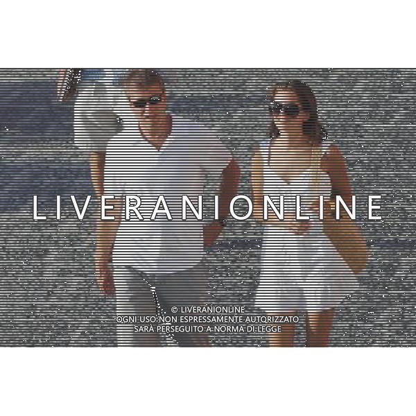 Picture Shows: Roman Abramovich The owner of Chelsea Football Club is holidaying with Russian model girlfriend Daria Zhukova on one of his yachts, Eclipse on the island of Ponza, Italy. - 4th August 2007 © Retna Pictures - Photoshot - Ag. Aldo LIVERANI SAS ITALY ONLY ROMAN ABRAMOVICH IN VACANZA CON LA FIDANZATA DARIA ZHUKOVA NEL 2007 IN ITALIA ALL\'ISOLA DI PONZA