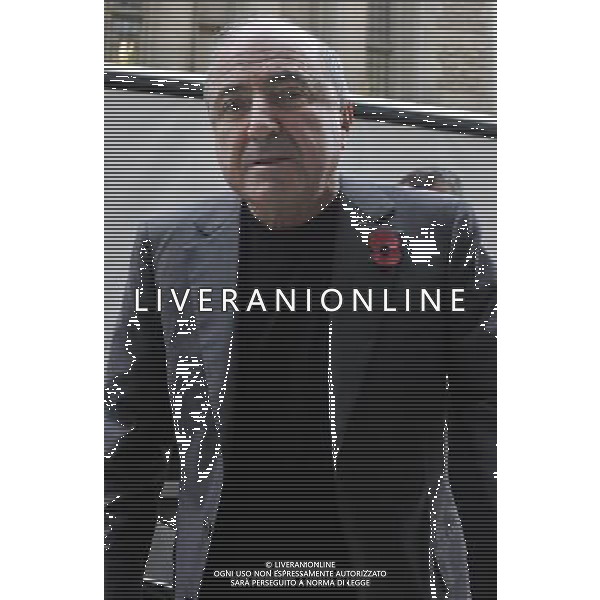 Self exiled Russian oligarch Boris Berzovsky arrives at the Royal Courts of Justice during a break on the proceedings on November 2, 2011 in London, England. Russian oligarch Boris Berezovsky accuses fellow tycoon Roman Abramovich of betraying and blackmailing him, as the two former business partners met in a London courtroom in a multibillion dollar lawsuit over an oil deal. Berezovsky\'s 3.2 billion pound ($5 billion) lawsuit claims Abramovich intimidated him into selling shares in Russian oil company Sibneft at a fraction of their value. Berezovsky is alleging breach of trust and breach of contract. (Facundo Arrizabalaga) - Photoshot - Ag. Aldo Liverani sas ITALY ONLY LONDRA - Boris Berezovsky sfida Roman Abramovich . Il dissidente russo, in rotta con Putin, chiede al magnate del Chelsea un risarcimento miliardario per Rosneft