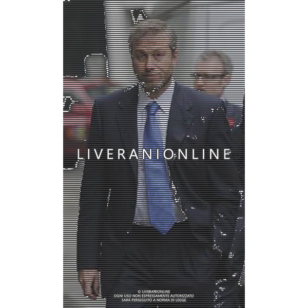 Russian oligarch Roman Abramovich arrives at the Royal Courts of Justice during a break on the proceedings on November 2, 2011 in London, England. Russian oligarch Boris Berezovsky accuses fellow tycoon Roman Abramovich of betraying and blackmailing him, as the two former business partners met in a London courtroom in a multibillion dollar lawsuit over an oil deal. Berezovsky\'s 3.2 billion pound ($5 billion) lawsuit claims Abramovich intimidated him into selling shares in Russian oil company Sibneft at a fraction of their value. Berezovsky is alleging breach of trust and breach of contract. (Facundo Arrizabalaga) - Photoshot - Ag. Aldo Liverani sas ITALY ONLY LONDRA - Boris Berezovsky sfida Roman Abramovich . Il dissidente russo, in rotta con Putin, chiede al magnate del Chelsea un risarcimento miliardario per Rosneft