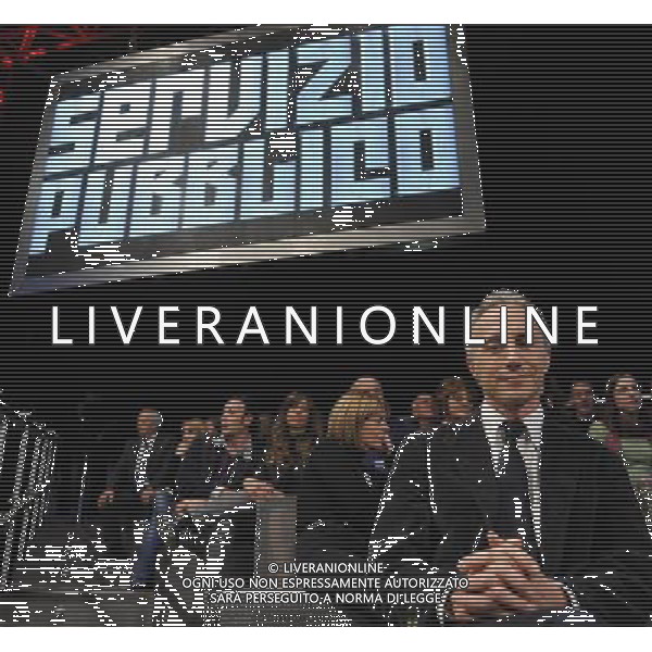 Roma - 21/10/2011 - Studi Cinecitta\' - Prima puntata programma Servizio pubblico di Michele Santoro - nella foto: Marco Travaglio Œ© Fabrizio Corradetti - Ag. Aldo Liverani sas