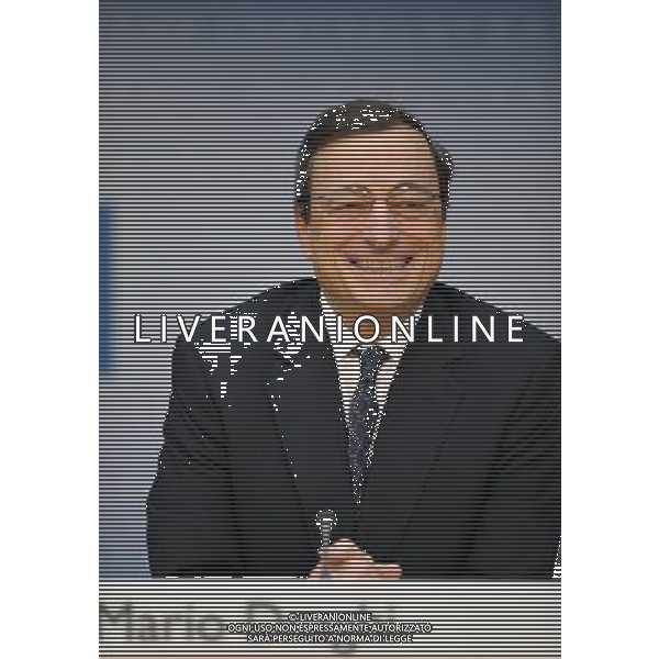 (111103) -- FRANKFURT, Nov. 3, 2011 () -- The European Central Bank (ECB) head Mario Draghi attends a news conference in Frankfurt, Germany, on Nov. 3, 2011. The European Central Bank (ECB) surprisingly cut its benchmark interest rate from 1.50 percent to 1.25 percent on Thursday, in a bid to calm markets over fears that Greece could drop out of the eurozone. (/Ma Ning) (lr) AG ALDO LIVERANI S A S ONLY ITALY