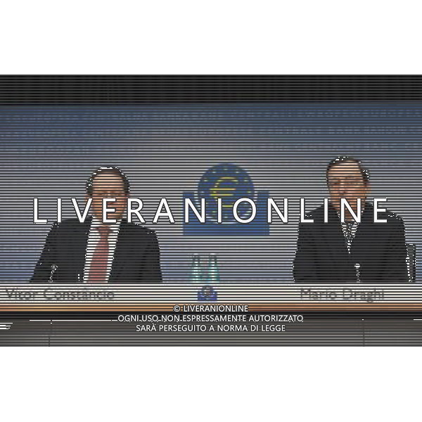 (111103) -- FRANKFURT, Nov. 3, 2011 () -- The European Central Bank (ECB) head Mario Draghi (R) and the vice-president of the ECB Vitor Constancio attend a news conference in Frankfurt, Germany, on Nov. 3, 2011. The European Central Bank (ECB) surprisingly cut its benchmark interest rate from 1.50 percent to 1.25 percent on Thursday, in a bid to calm markets over fears that Greece could drop out of the eurozone. (/Ma Ning) (lr) AG ALDO LIVERANI S A S ONLY ITALY