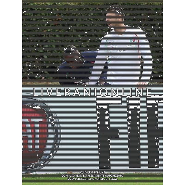 Raduno Nazionale Italiana a Coverciano Firenze - 08.11.2011 Allenamento Nella Foto:Thiago Motta scherza con Balotelli /Ph.Vitez-Ag. Aldo Liverani CALCIO