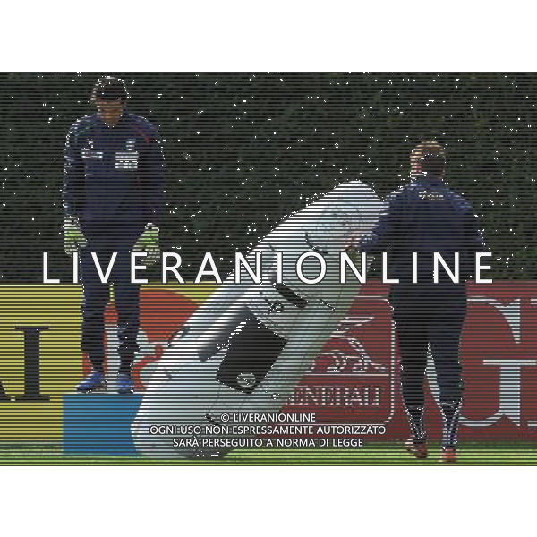 Raduno Nazionale Italiana a Coverciano Firenze - 08.11.2011 Allenamento Nella Foto:Buffon-De Sanctis /Ph.Vitez-Ag. Aldo Liverani CALCIO