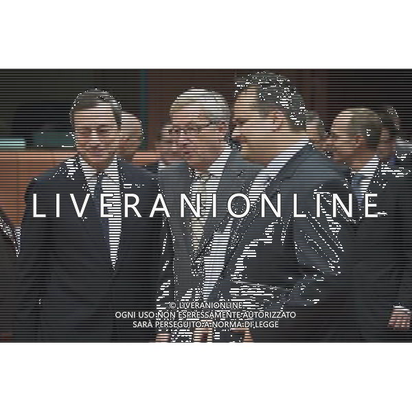Mario Draghi (L), the new president of the European Central Bank chats with President of the Euro group Luxembourg\'s Prime Minister Jean-Claude Juncker (C) and Dutch finance minister Jan Kees De Jager prior to the start of an euro zone finance ministers\' meeting in Brussels, Belgium on 2011-11-07 © Wiktor Dabkowski - Photoshot - Ag. Aldo Liverani sas ITALY ONLY BRUXELLES - INCONTRO DEI MINISTRI DELLA FINANZA DELL\'EUROZONE