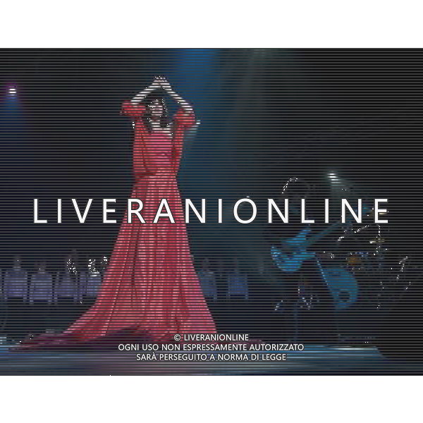 (111109) -- KIEV, Nov. 9, 2011 () -- French opera singer Emma Shaplin performs during a concert in Ukrainian capital Kiev on Nov. 8, 2011. A concert of Emma Shaplin was held here on Tuesday. (/Olga Tarnavskaya) (xhn) ©photoshot/AG ALDO LIVERANI SAS ITALY ONLY