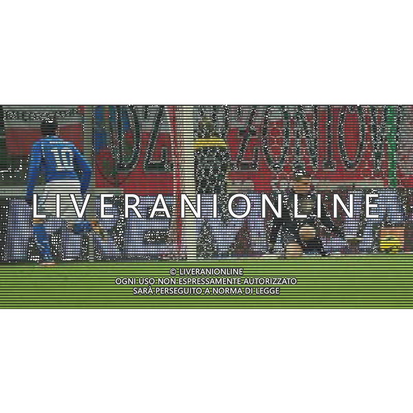 WROCLAW 11.11.2011 PILKA NOZNA MECZTOWARZYSKI FOOTBALL FRIENDLY MATCH POLSKA WLOCHY POLAND ITALY NZ GIAMPAOLO PAZZINI WOJCIECH SZCZESNY BRAMKA FOT MAREK BICZYK / NEWSPIX.PL --- Newspix.pl POLONIA - ITALIA ©AG ALDO LIVERANI SAS - ITALY ONLY - *** Local Caption *** .